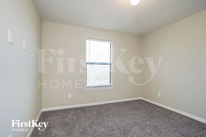 Building Photo - 308 Palisades Ave
