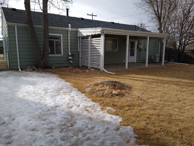 Building Photo - University Hills  Adorable 2 Bed 1 Bath Home with HUGE Fenced Yard, Central Air/Heat, Garage and ...
