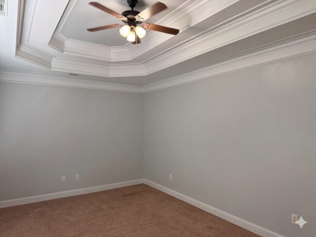Building Photo - 4BR home close to downtown Watkinsville