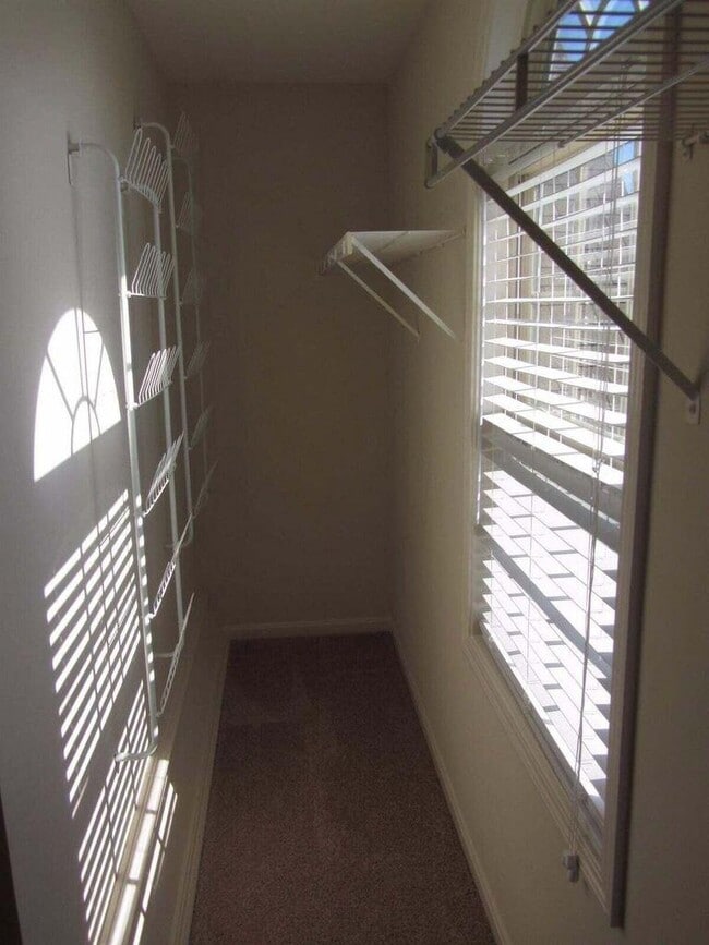 Building Photo - 2144 Market Garden Ln