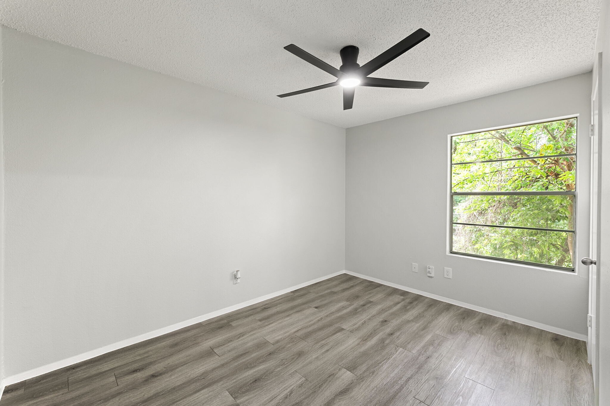 Building Photo - 3460 Willowrun Dr