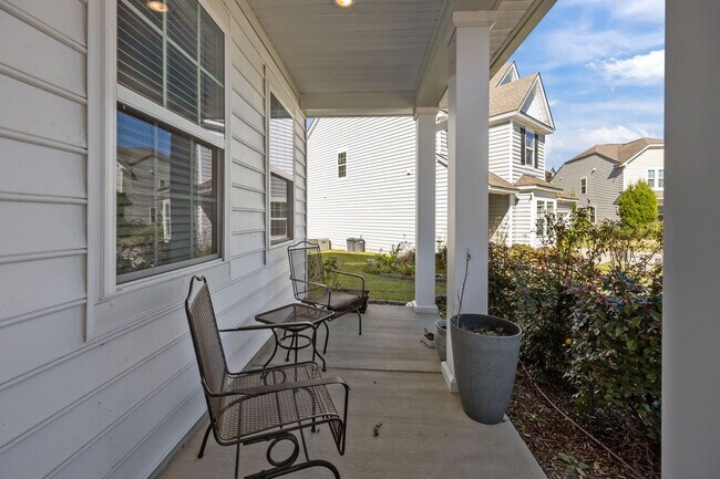 Building Photo - Beautiful Rental in Coosaw Preserve