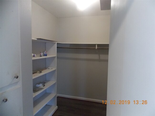 Building Photo - 9411 Bassoon Dr