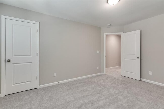 Building Photo - 554 Elm Bluff Way