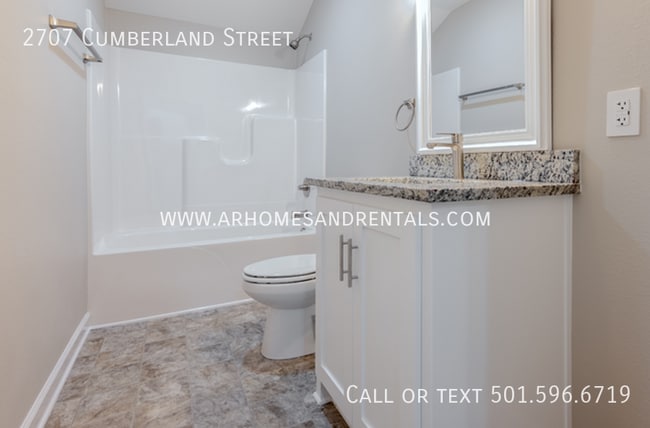 Building Photo - 2707 S Cumberland St