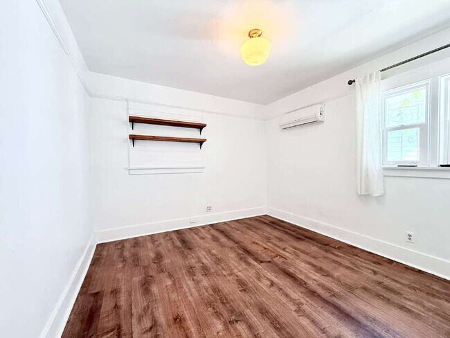 Building Photo - 4187 Denker Ave
