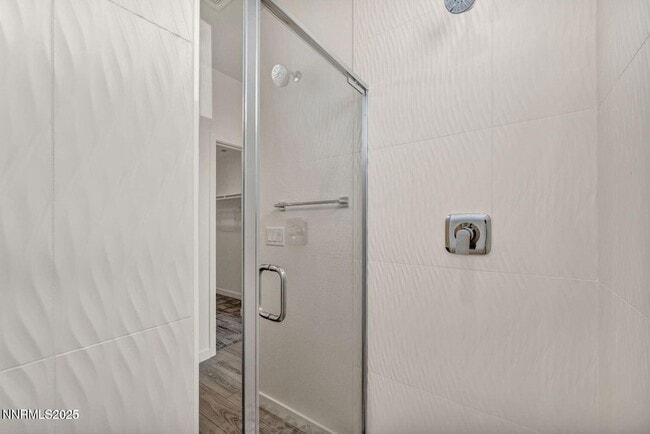 Building Photo - 557 California Ave