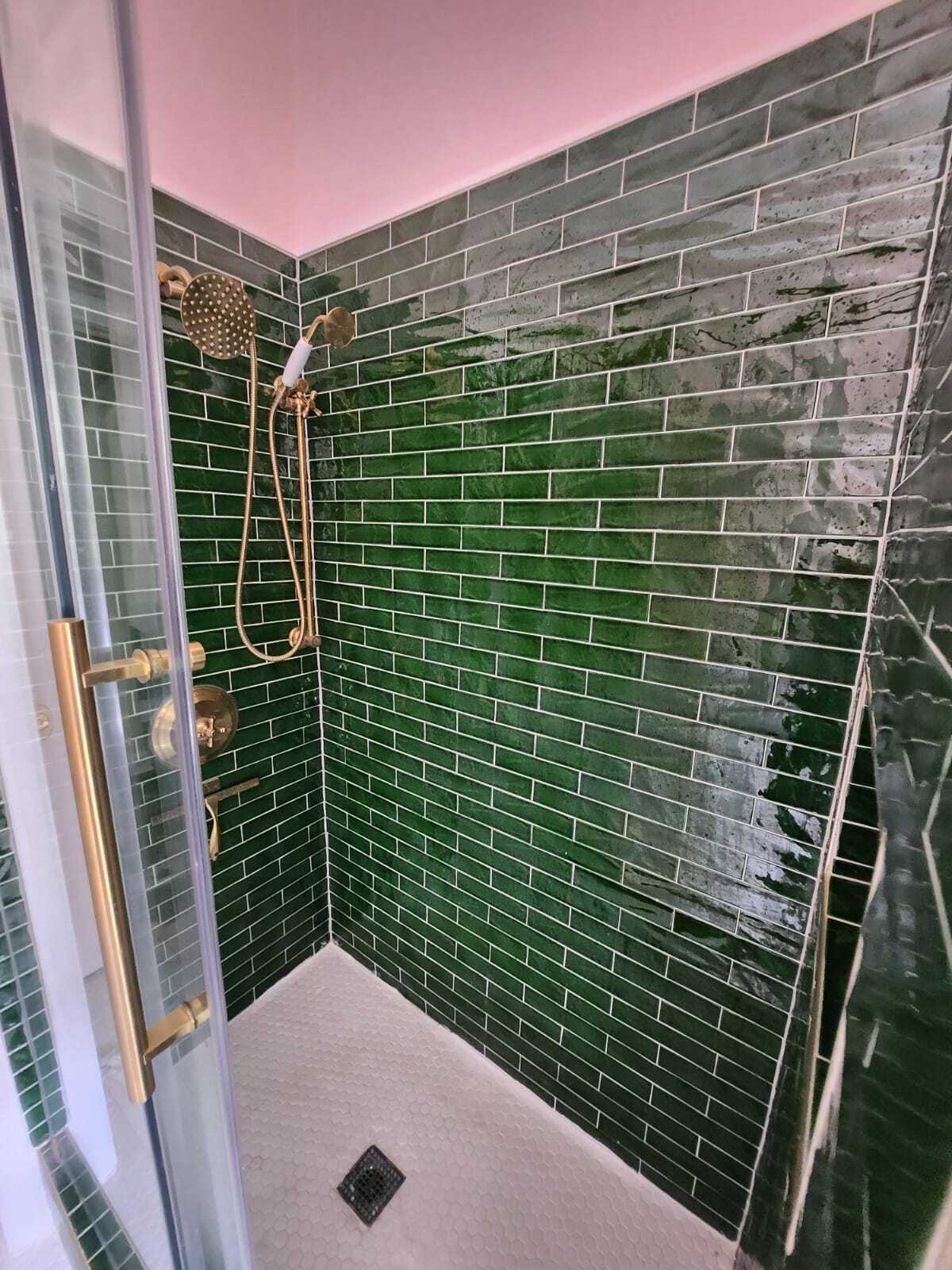 Bathroom - Shower - 2515 K St NW
