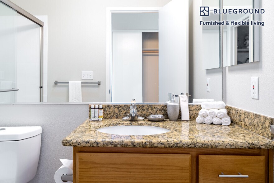 Building Photo - 20651 Forge Way