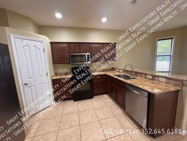 Building Photo - 16282 SW 15th Ct