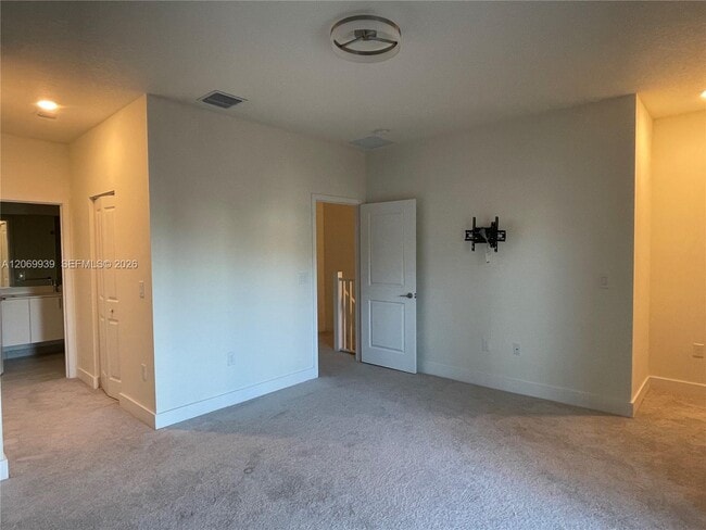 Building Photo - 4460 NW 83rd Ave