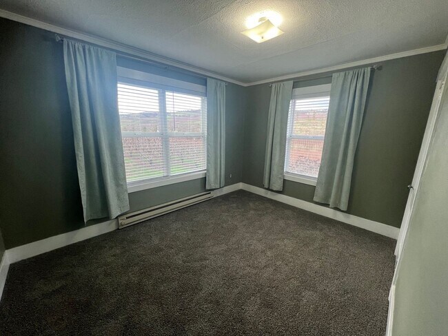 Building Photo - Beautiful views of Mt. Hood!