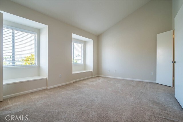 Building Photo - 17121 Green Ln