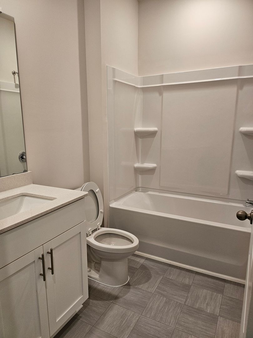 Building Photo - 925 Canis Minor Rd