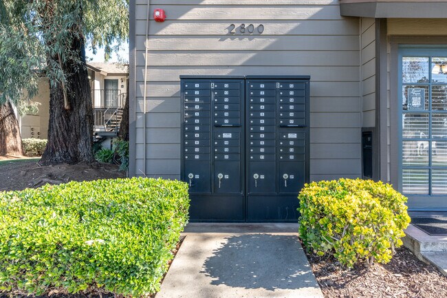 Mailboxes - Summit Pointe Apartments