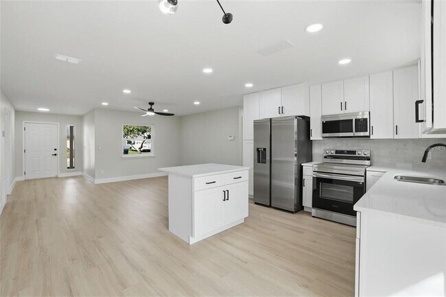 Building Photo - 2843 Calico Ct