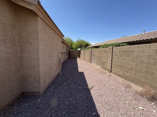 Building Photo - Estrella Mountain Ranch Overlook 3br