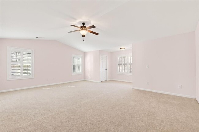 Building Photo - 1931 Gregory Run NE