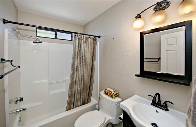 Building Photo - Beautifully Updated 3 Bed, 2 Bath Home on Nearly 1/3 Acre with Trex Deck