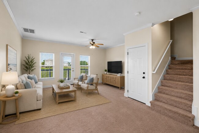 Building Photo - 220 Twin Oaks Dr