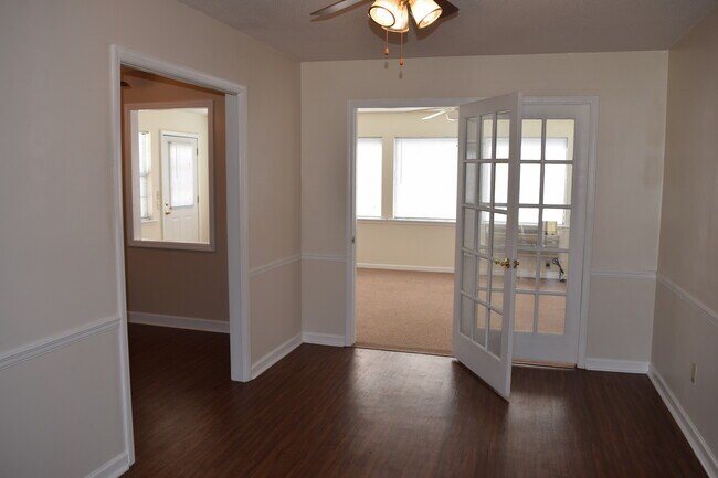 Building Photo - CHAPELWOOD SUBDIVISION!