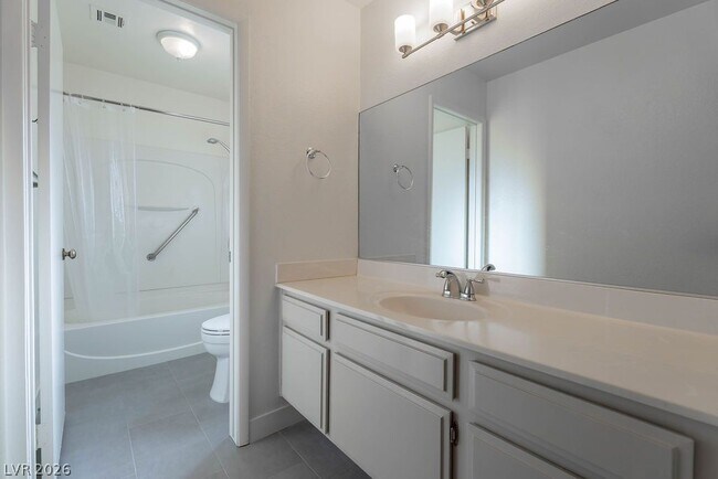 Building Photo - 7045 Sawtooth Dr