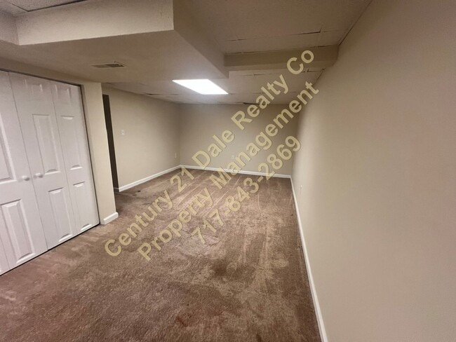 Building Photo - 3 BR, 1.5 baths in Central School District