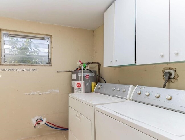 Building Photo - 5820 NW 14th Ct