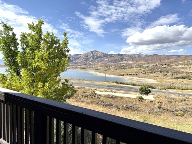 Building Photo - Stunning Views of Jordanelle