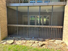 Building Photo - 455 Canberra Dr