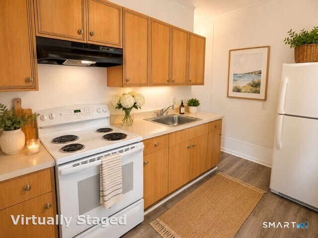 Building Photo - 54 Forest St