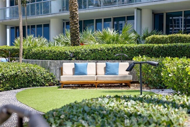 Building Photo - 6799 Collins Ave