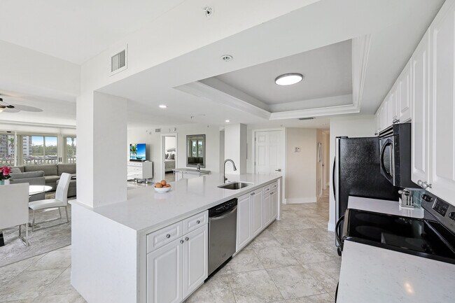 Building Photo - 25 Bluebill Ave