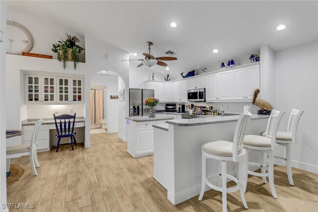 Building Photo - 1106 Jardin Dr