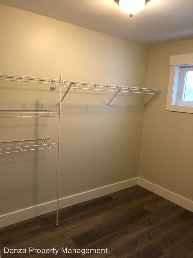 Building Photo - 224 Pope Meadow Dr