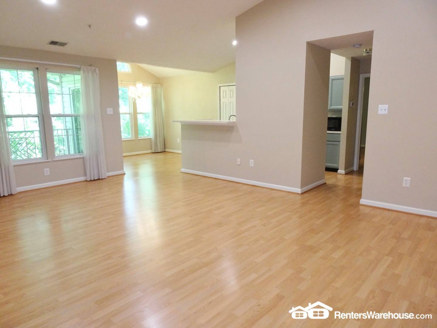 Building Photo - 7906 Valley Manor Rd