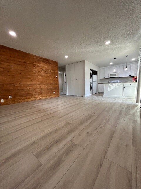 Building Photo - 14675 SW Hall Blvd
