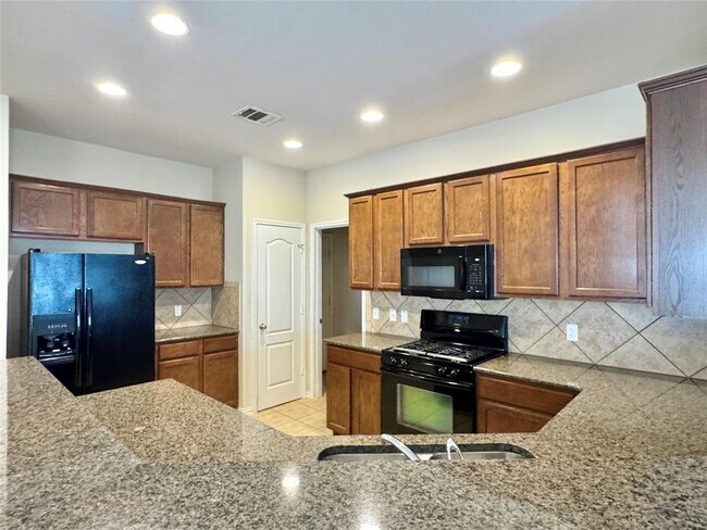Building Photo - 155 Birdwell Ln