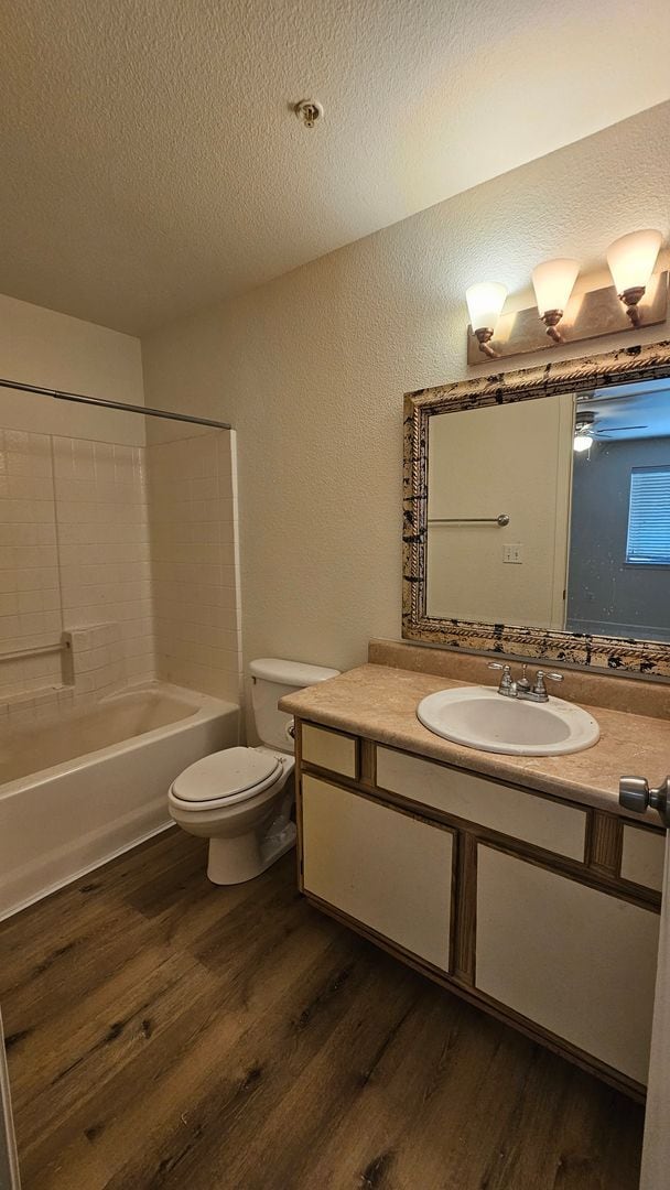 Building Photo - Arbors 2 Bedroom/2 Bath Condo New Flooring...
