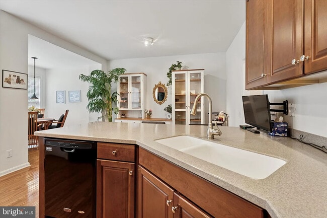 Building Photo - 204 Hudson Dr