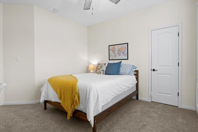 Building Photo - 5025 Pyrenees Pass