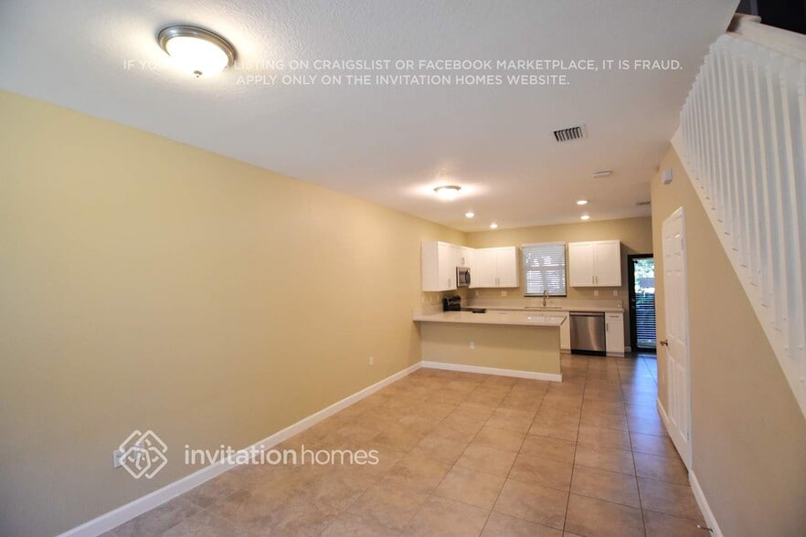 Building Photo - 1643 SW 28th St