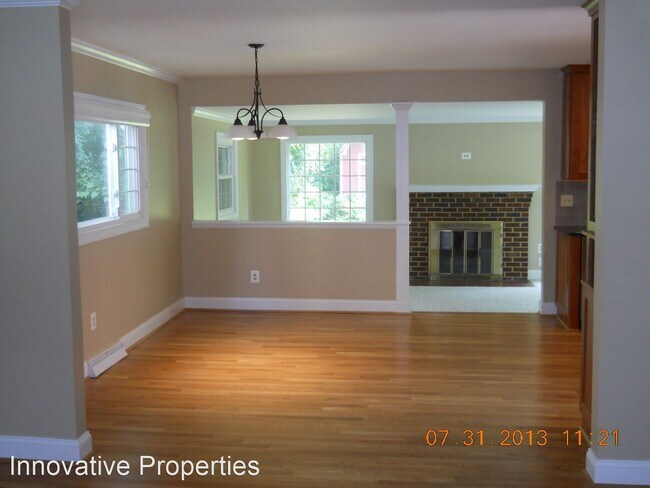 Building Photo - 3 br, 2.5 bath House - 18 Steele Avenue