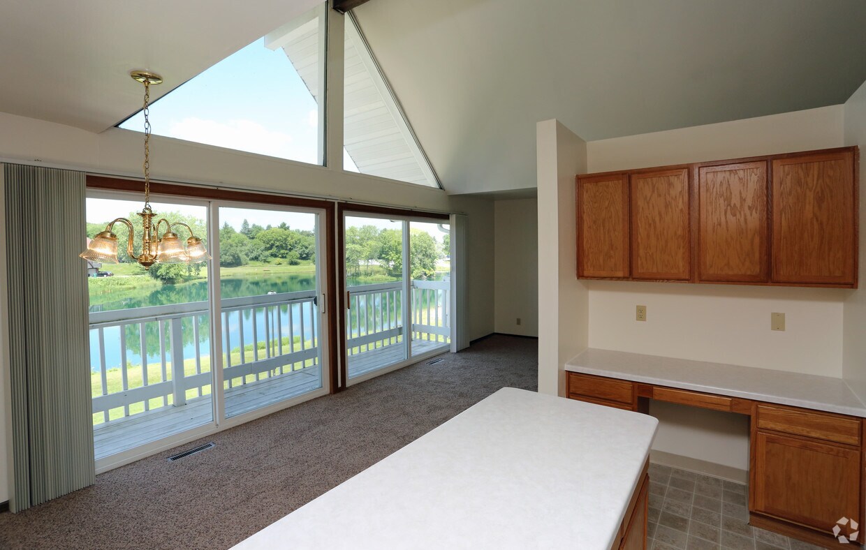 Summit Lake Apartments Townhomes Hartland