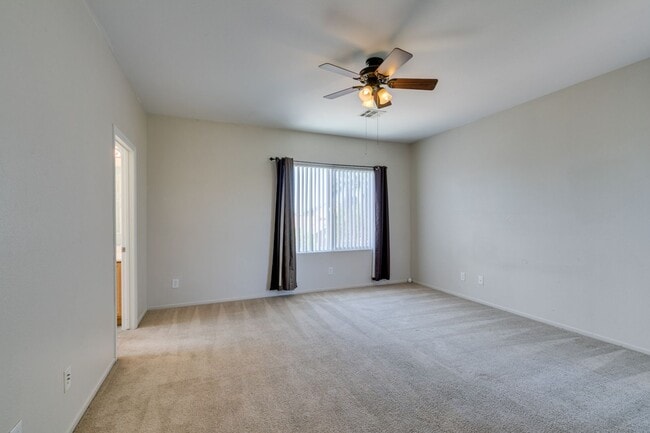 Building Photo - Large home near Aliante*Close to area schools and shopping centers*