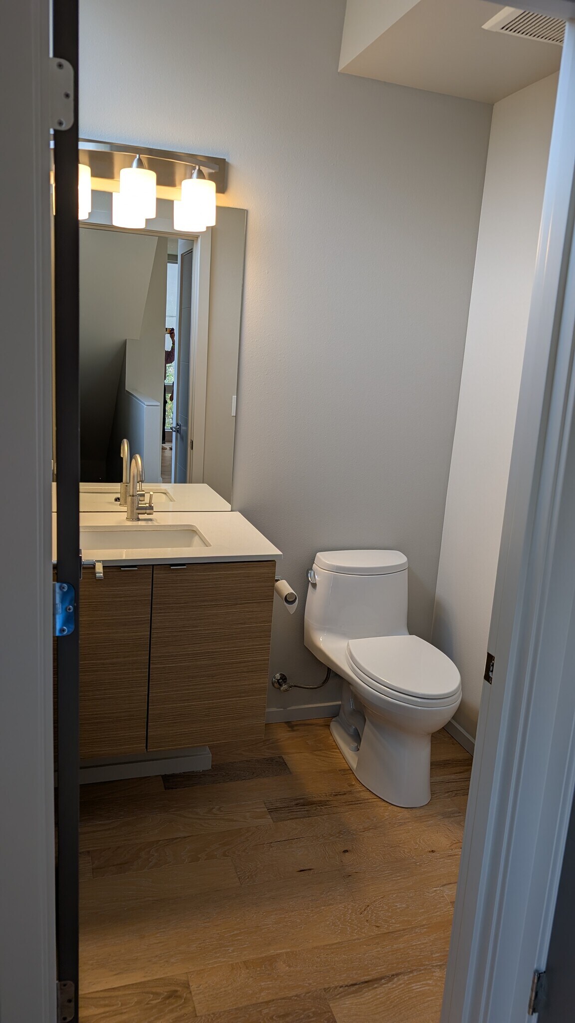 Main Floor 1/2 Bath - 5007 Renton Ave S