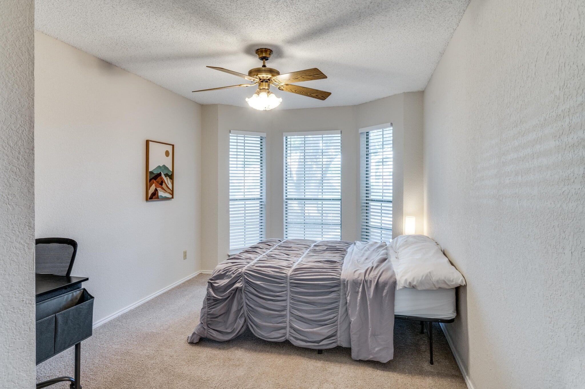 Building Photo - 2089 Bronco Ln