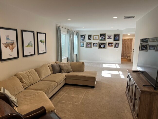 Building Photo - 129 S 700 E