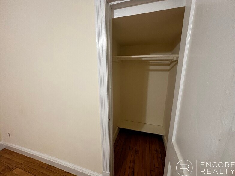 Building Photo - 1555 Beacon St