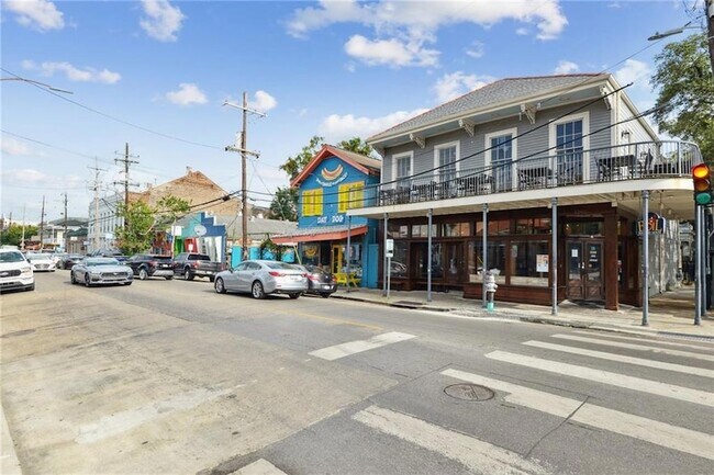 Building Photo - 3405 Coliseum St